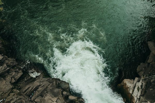 Choisir entre chèques-vacances classic et connect : conseils essentiels